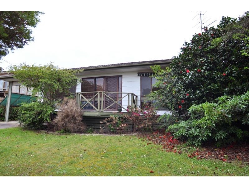 35 Garden Cres, Inverloch VIC 3996