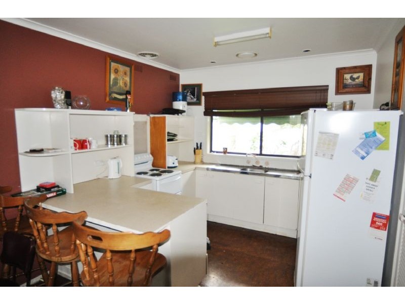 35 Garden Cres, Inverloch VIC 3996