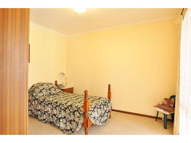 12 Leicester Square, Inverloch VIC 3996