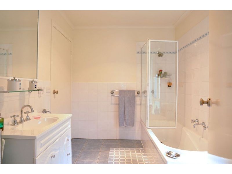 13 McMillan Avenue, Venus Bay VIC 3956