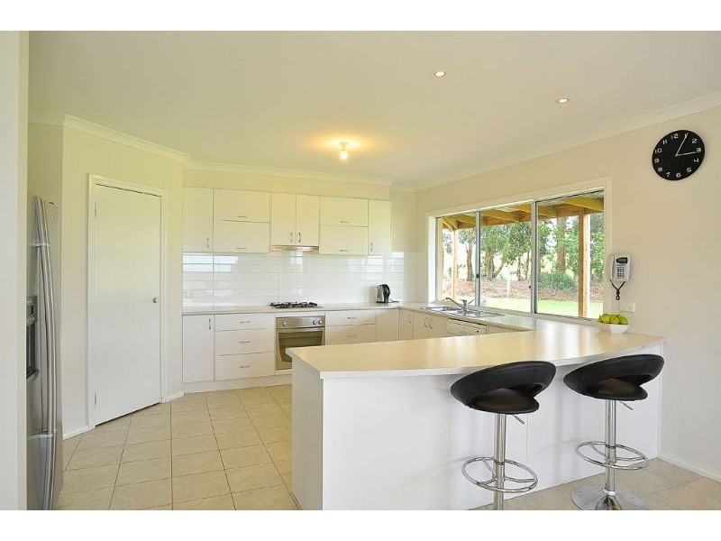 86 Albert Ruttle Drive, Inverloch VIC 3996