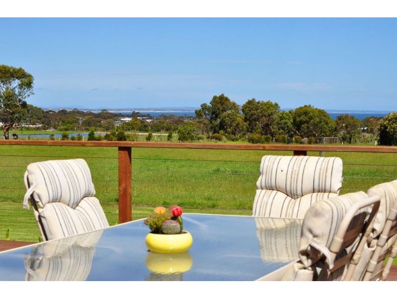 86 Albert Ruttle Drive, Inverloch VIC 3996