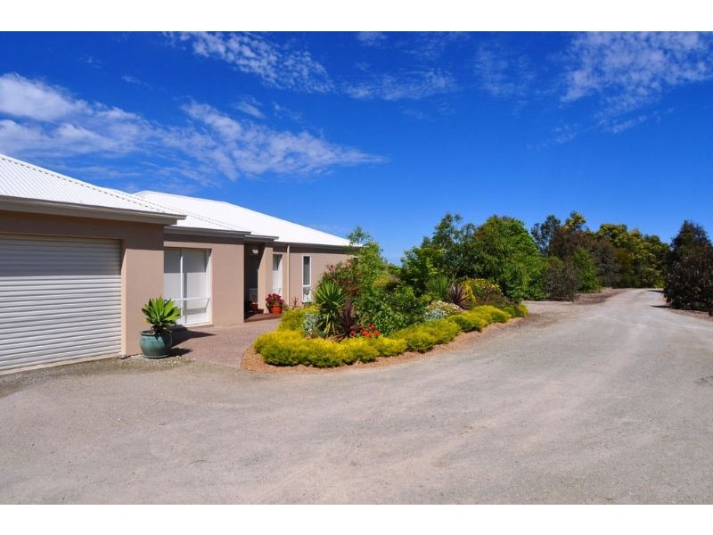 86 Albert Ruttle Drive, Inverloch VIC 3996