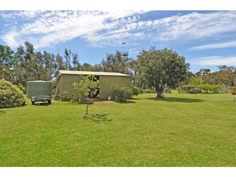 810 Lees Rd, Venus Bay VIC 3956