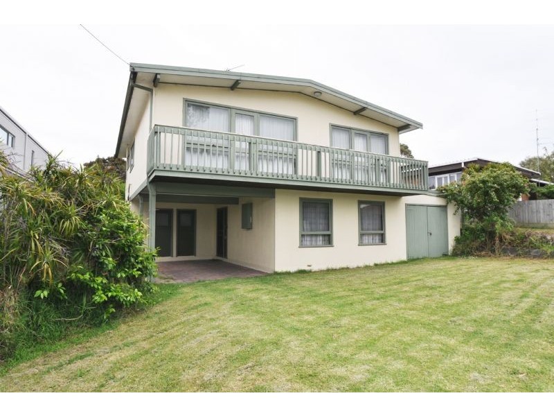 3 Anderson Ave, Inverloch VIC 3996