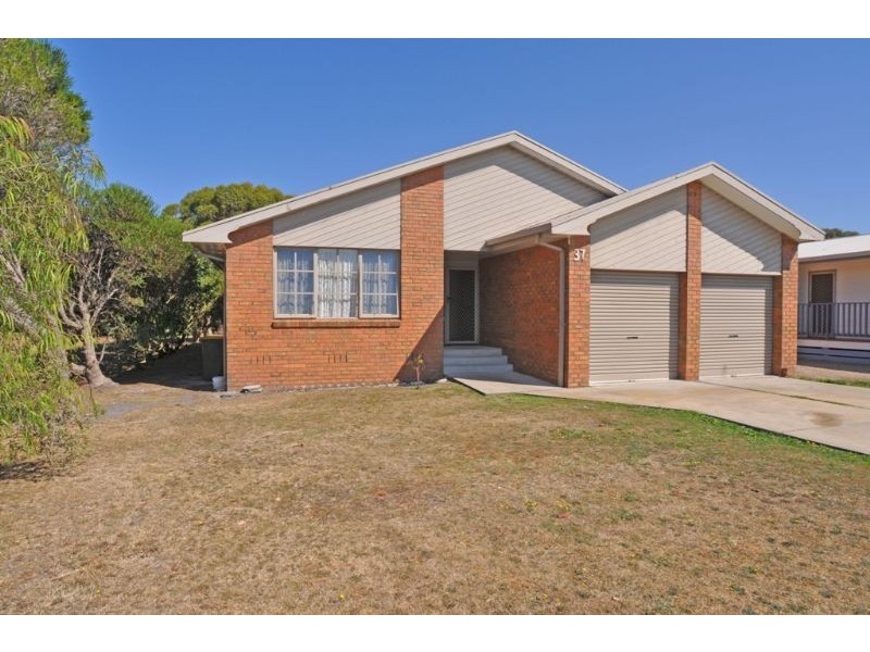37 Tamara Cresent, Inverloch VIC 3996