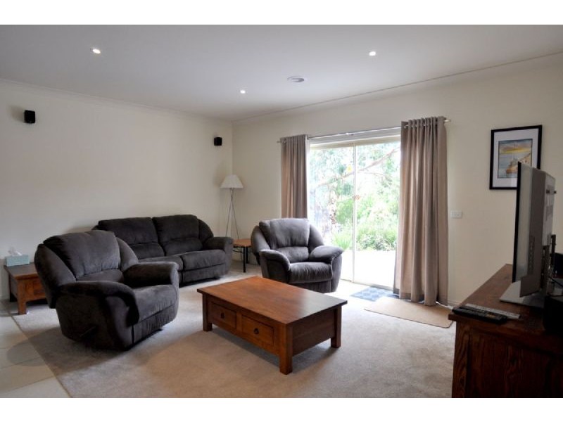 34 Meanderri Crescent, Inverloch VIC 3996