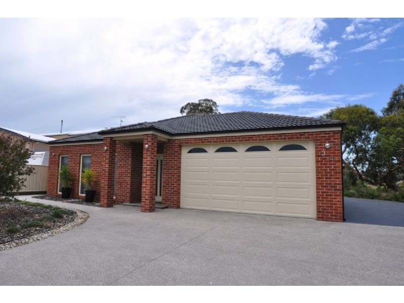 34 Meanderri Crescent, Inverloch VIC 3996