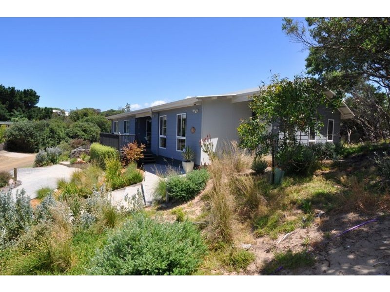 1 Pandora Avenue, Venus Bay VIC 3956