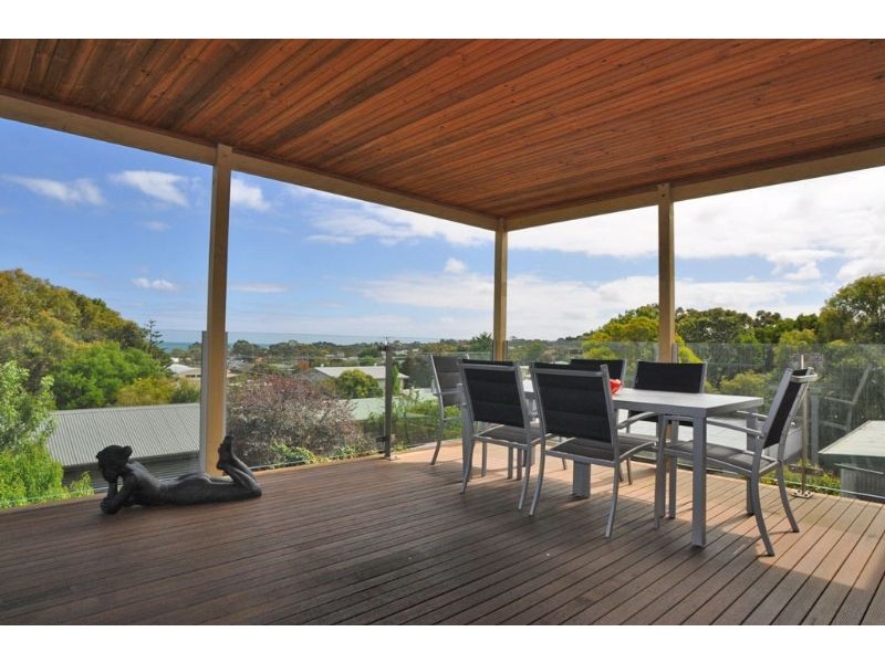 28 Bruce Street, Inverloch VIC 3996