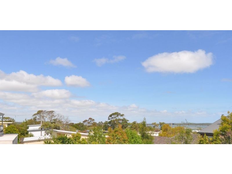 28 Bruce Street, Inverloch VIC 3996