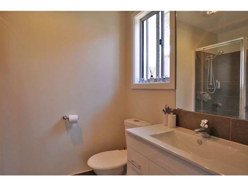 8 Correa Place, Inverloch VIC 3996