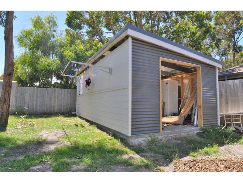 8 Correa Place, Inverloch VIC 3996