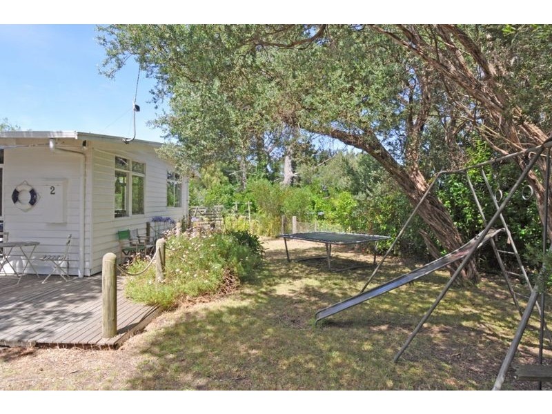 2 LOHR AVE, Inverloch VIC 3996