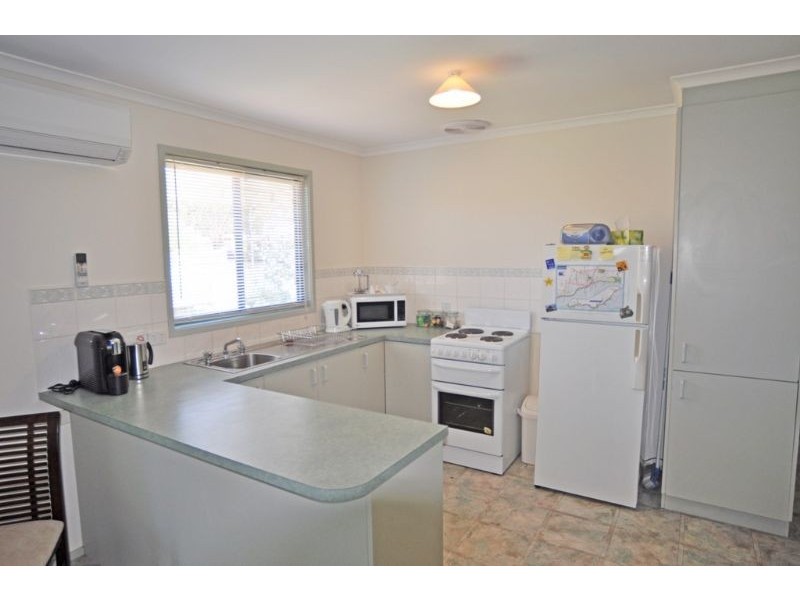 10 Ullathornes, Inverloch VIC 3996