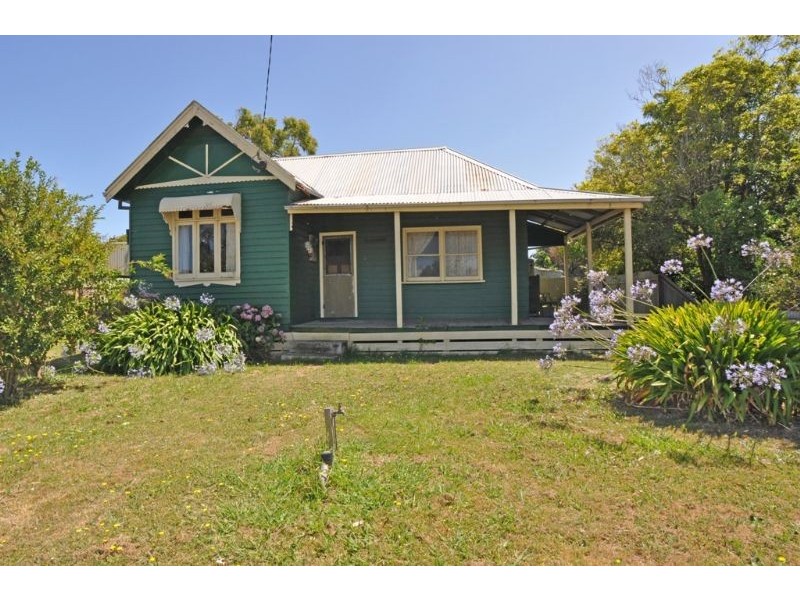 3 Hopetoun St, Inverloch VIC 3996