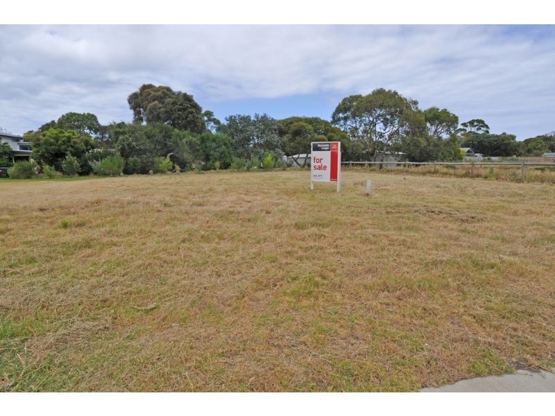 7 ACAICA CT, Inverloch VIC 3996