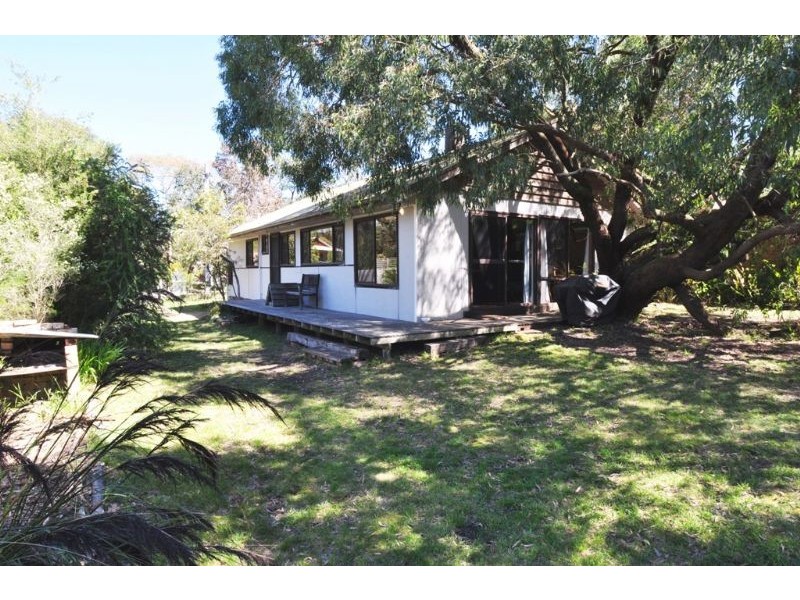 12 NORMAN RD, Inverloch VIC 3996