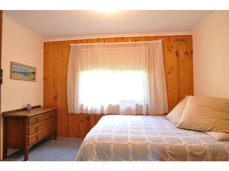 12 NORMAN RD, Inverloch VIC 3996