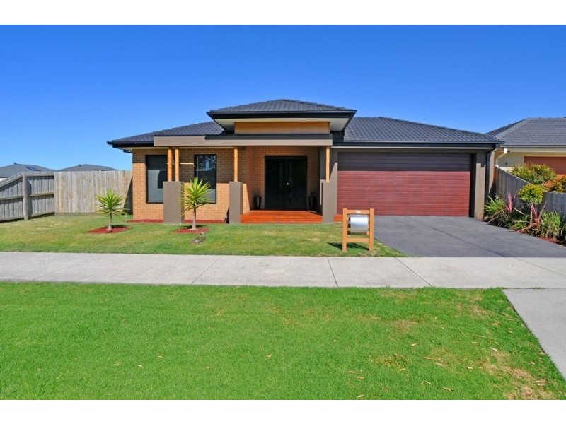 65 Ullathornes Road, Inverloch VIC 3996