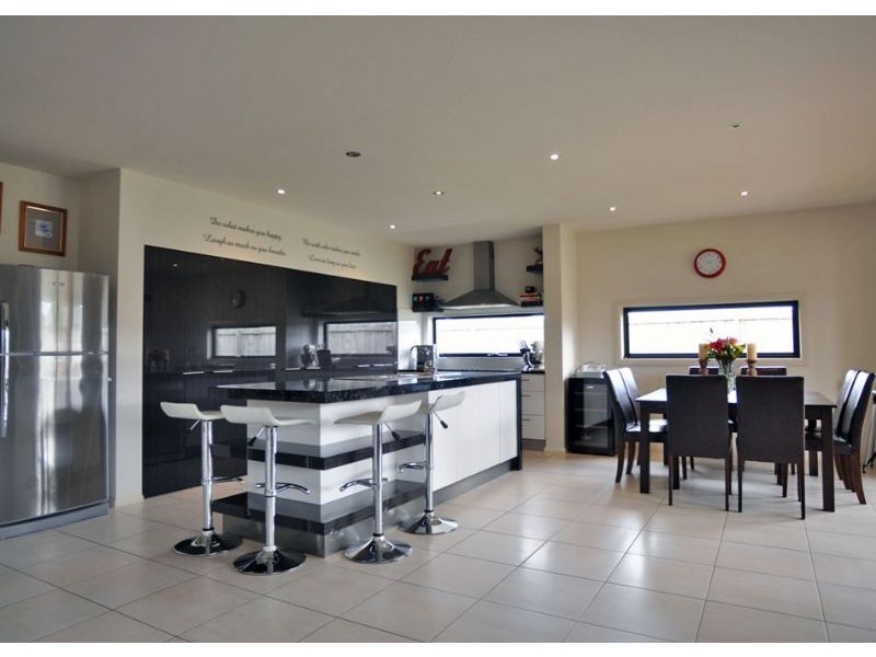 65 Ullathornes Road, Inverloch VIC 3996