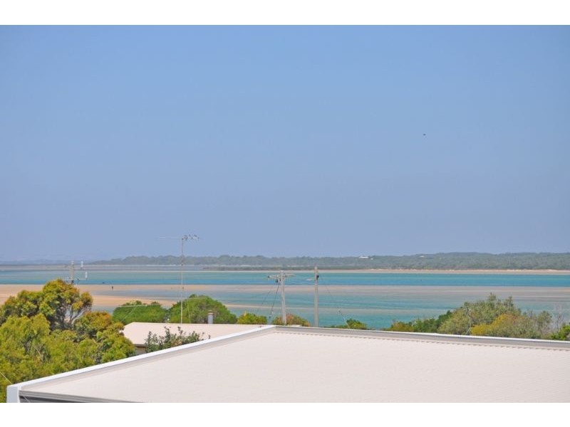 8a Beilby Ave, Inverloch VIC 3996