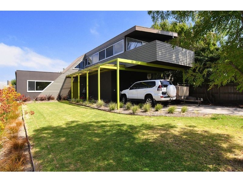 19 Grandview Grove, Inverloch VIC 3996