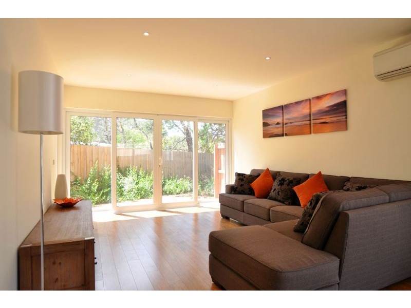 1 & 2/70 Surf Parade, Inverloch VIC 3996