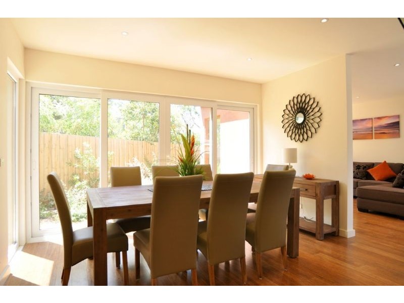 1 & 2/70 Surf Parade, Inverloch VIC 3996