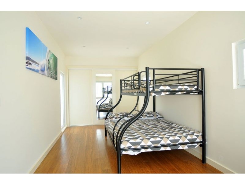 1 & 2/70 Surf Parade, Inverloch VIC 3996