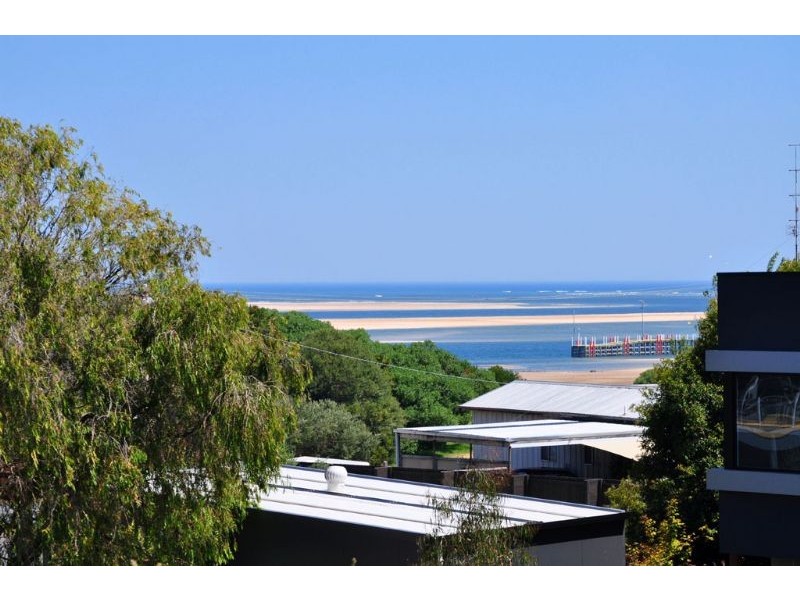 2 Nautilus Road, Inverloch VIC 3996