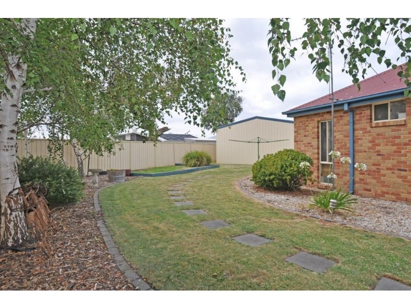 23 Youll Grv, Inverloch VIC 3996