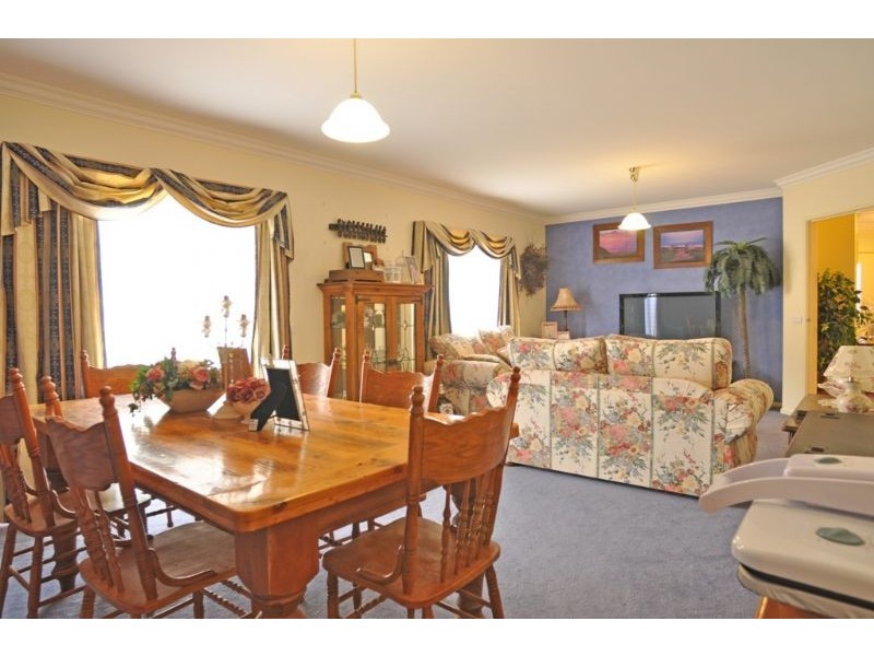 23 Youll Grv, Inverloch VIC 3996