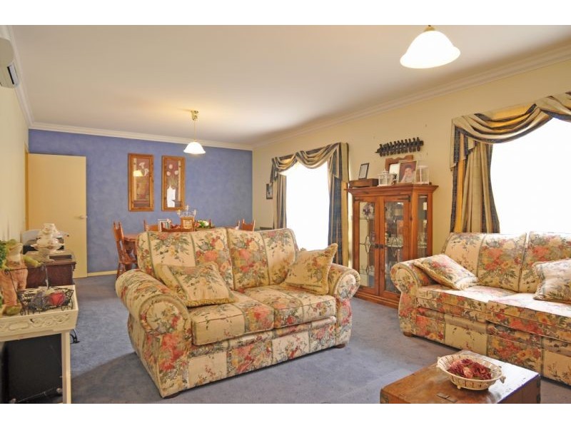 23 Youll Grv, Inverloch VIC 3996