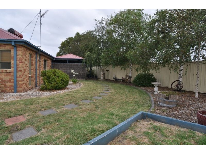 23 Youll Grv, Inverloch VIC 3996
