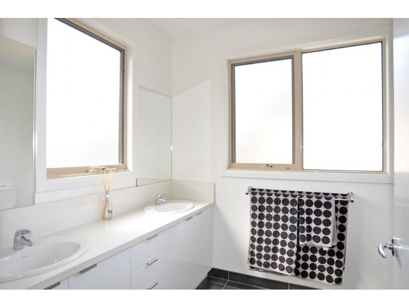 4/2 Freda Street, Inverloch VIC 3996