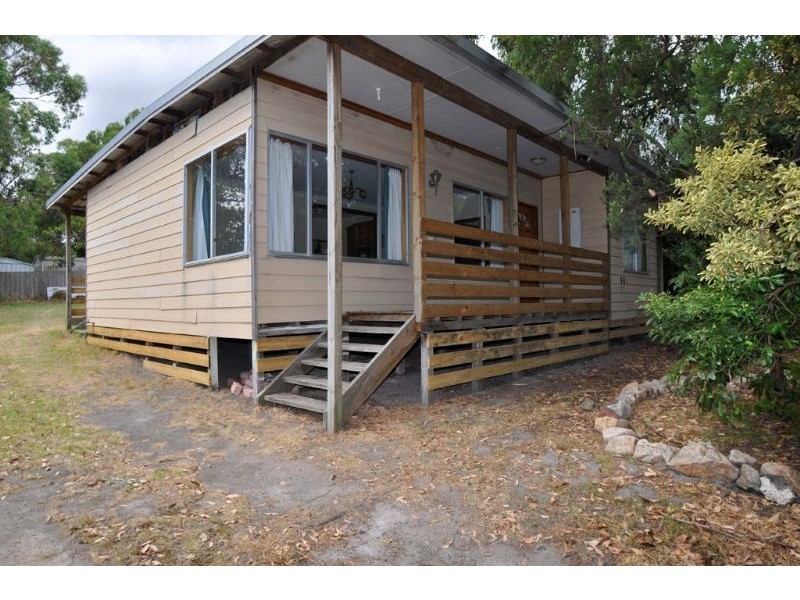 24 Toorak Road, Inverloch VIC 3996