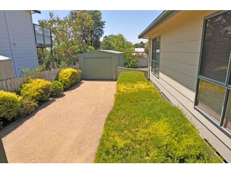 10 Ullathornes Road, Inverloch VIC 3996