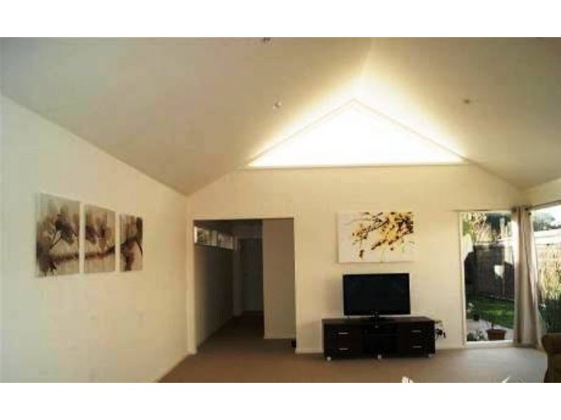 A/12 Powlett Street, Inverloch VIC 3996