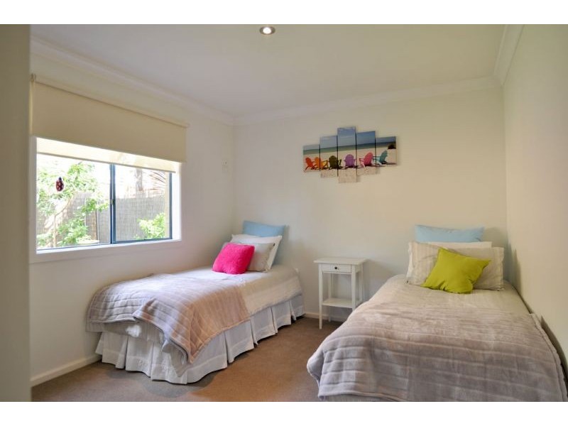 2/3 Pier Road, Inverloch VIC 3996