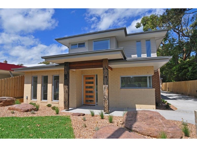 16 Grandview Grv, Inverloch VIC 3996