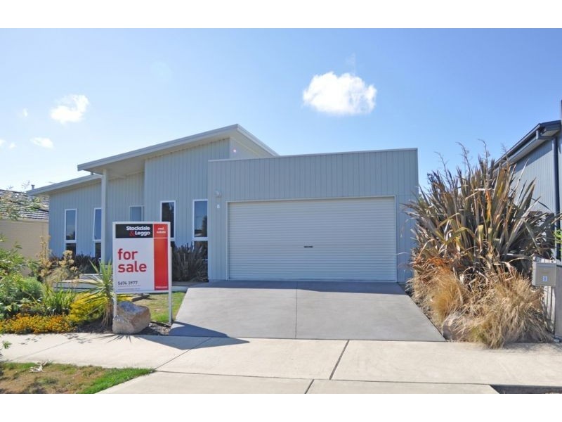 8 Diane Place, Inverloch VIC 3996
