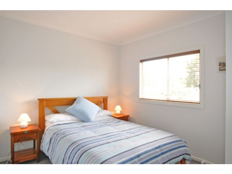 8 Diane Place, Inverloch VIC 3996