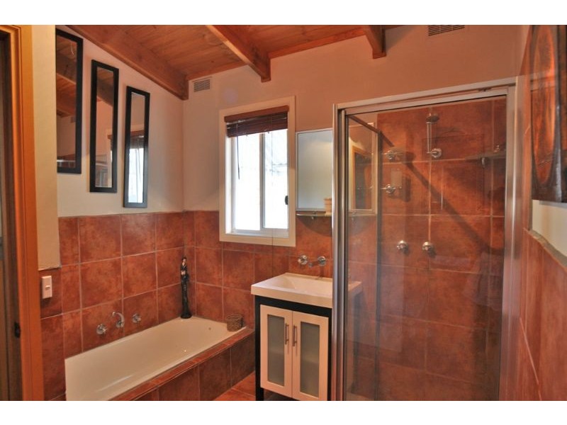 2/11 Wilson Avenue, Inverloch VIC 3996