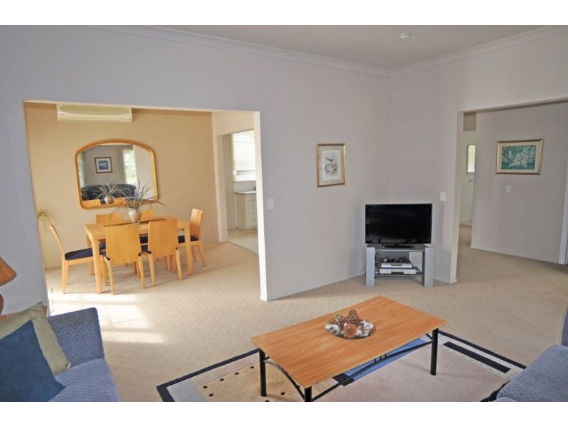 1/18 Ullathornes Rd, Inverloch VIC 3996