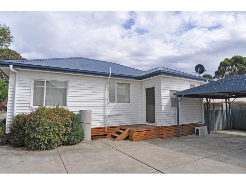 1/18 Ullathornes Rd, Inverloch VIC 3996