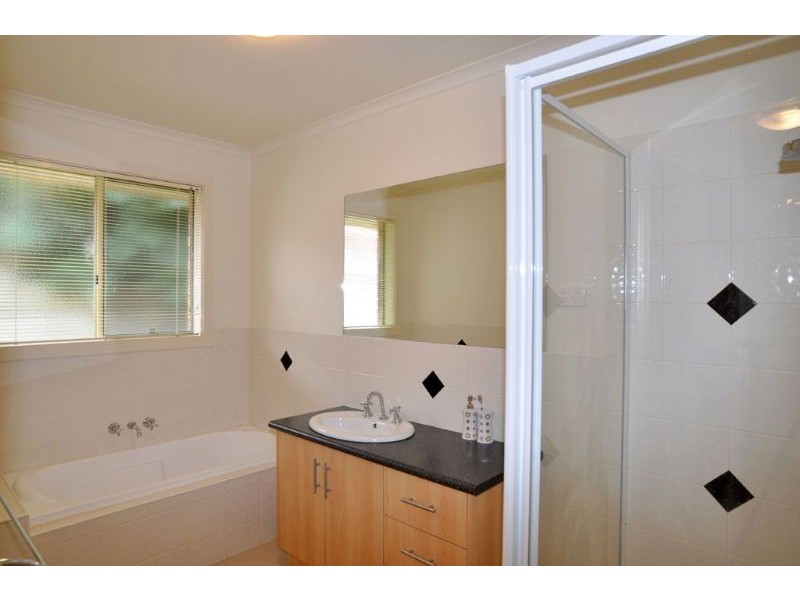 2/12 Nation Court, Inverloch VIC 3996