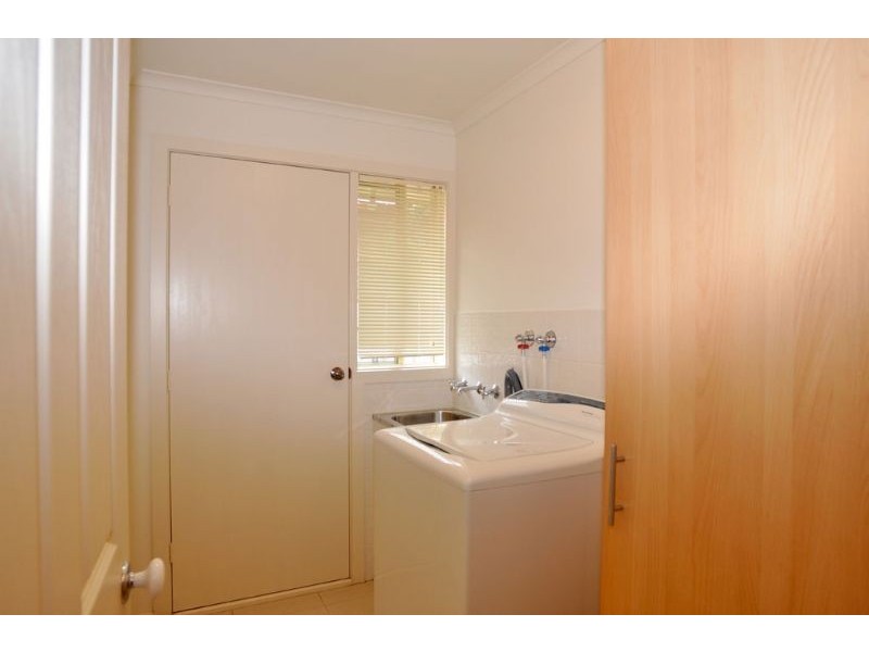 2/12 Nation Court, Inverloch VIC 3996