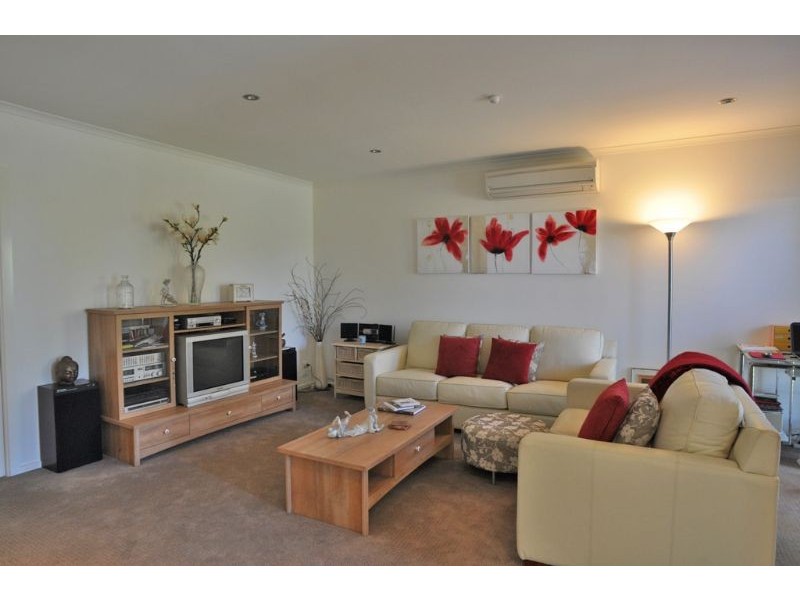 7 Cook Close, Inverloch VIC 3996