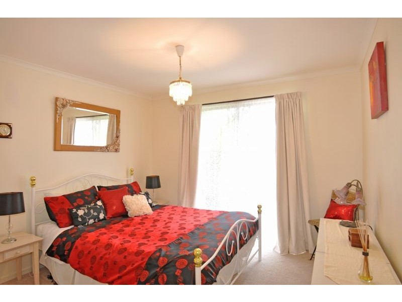 17 Nation Crt, Inverloch VIC 3996